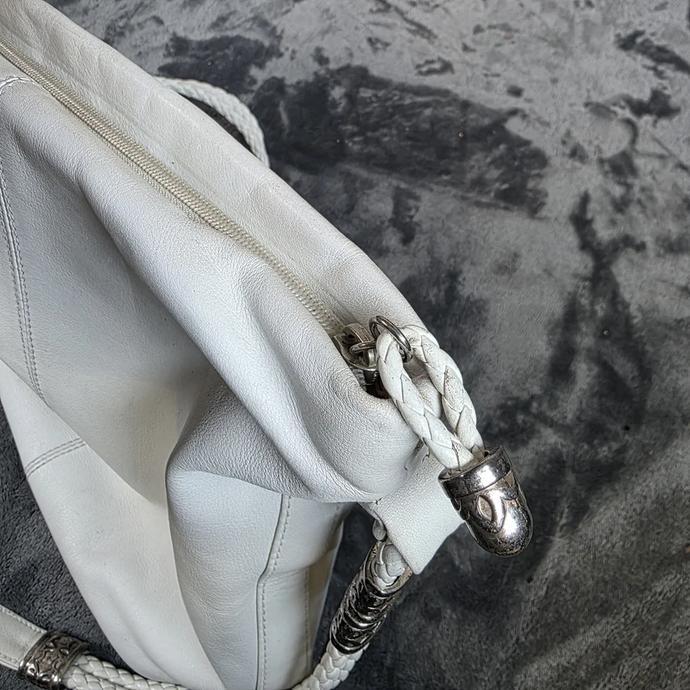 Fossil chic white